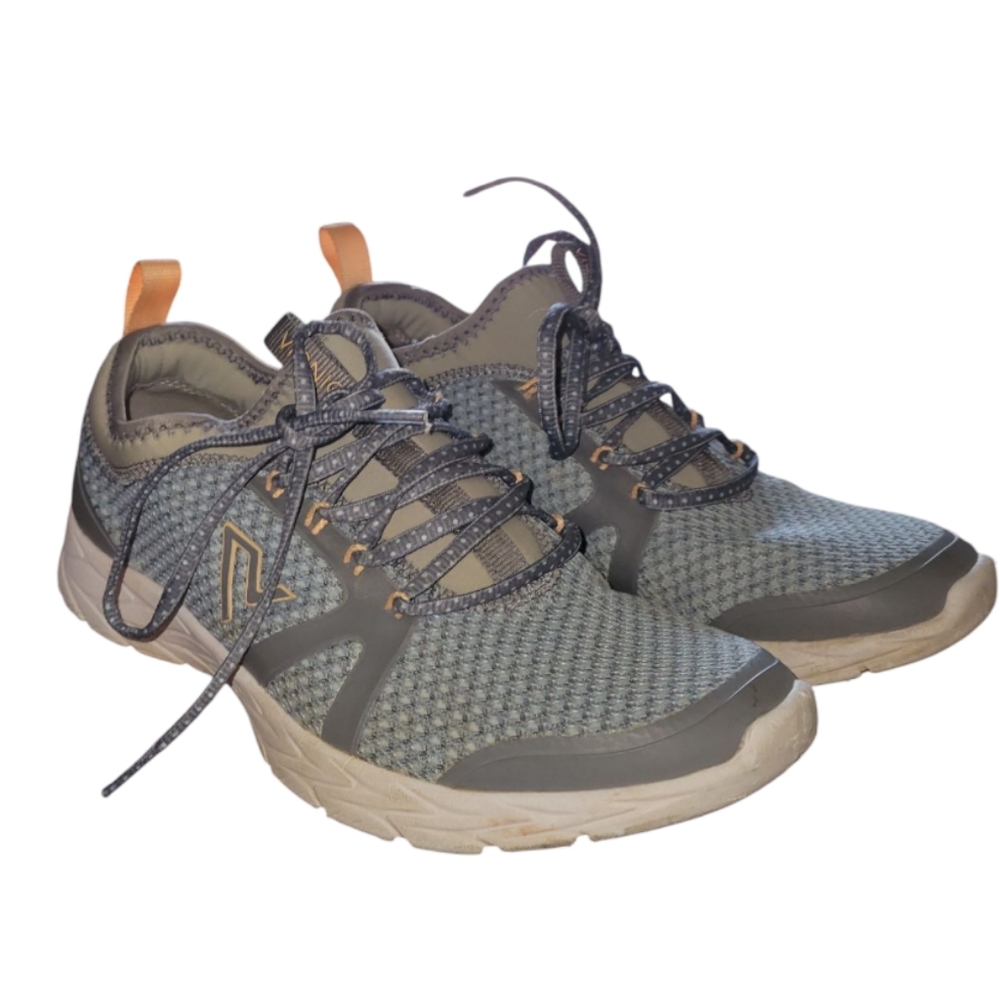 Vionic Brisk Sneakers Size 8.5
